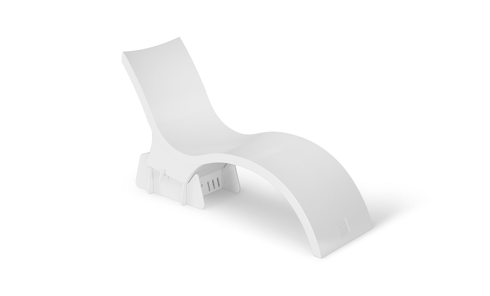White Signature Chaise Deep on a riser for 15 to 18.5-inch tanning ledge water
