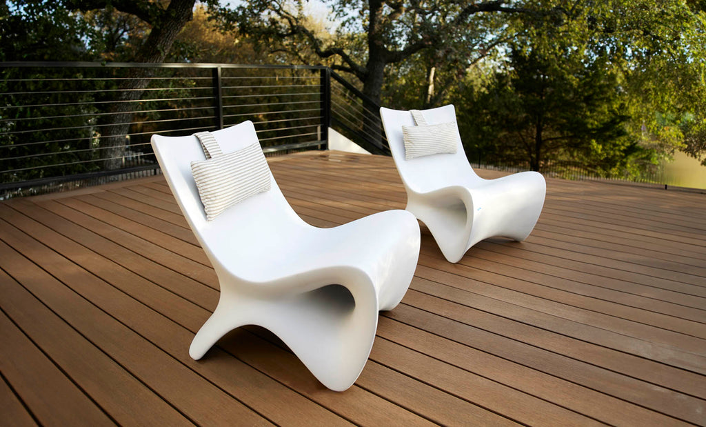 Autograph Chair — Upright In-Pool Sun Shelf Chair