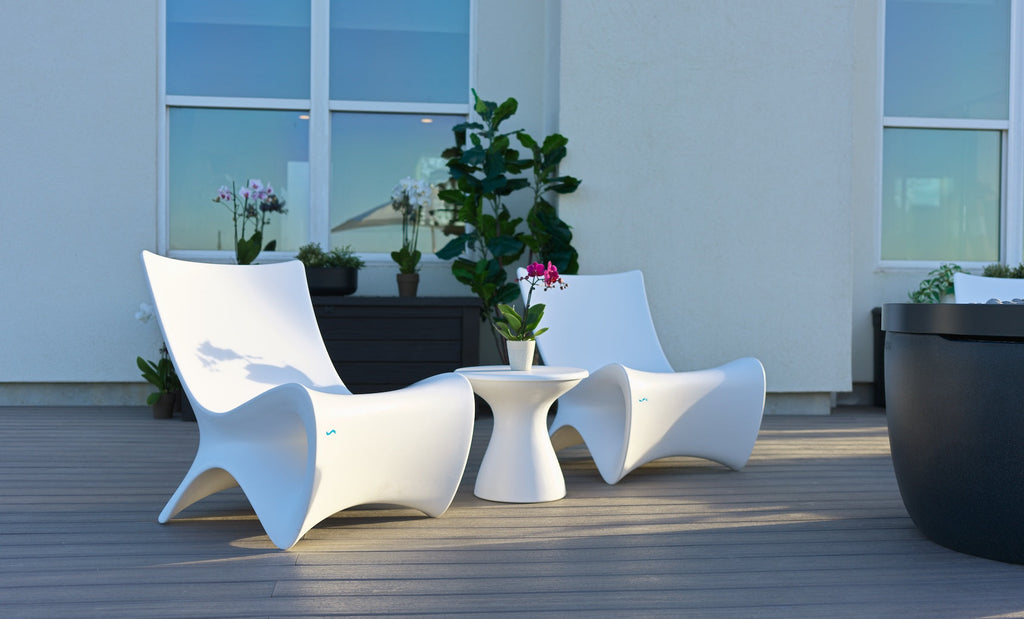 Autograph Chair — Upright In-Pool Sun Shelf Chair