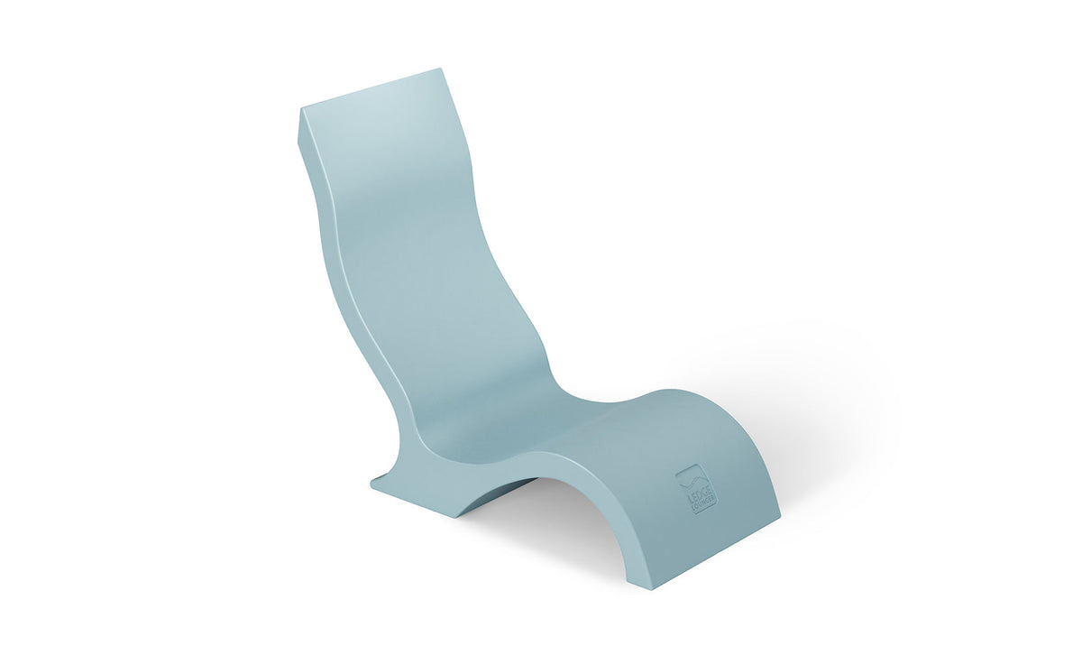 Frost Ledge Lounger Signature Chair